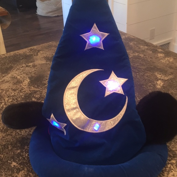 Disneyland Parks Mickey Mouse hat lights up - Picture 3 of 7